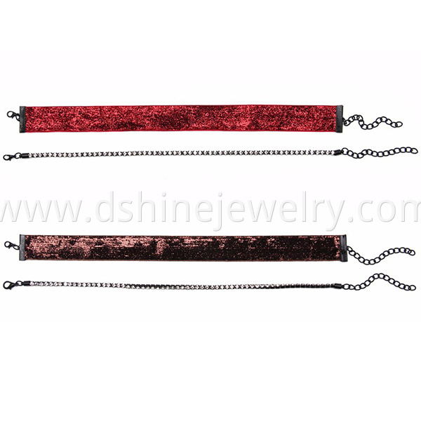 Velvet Vintage Choker